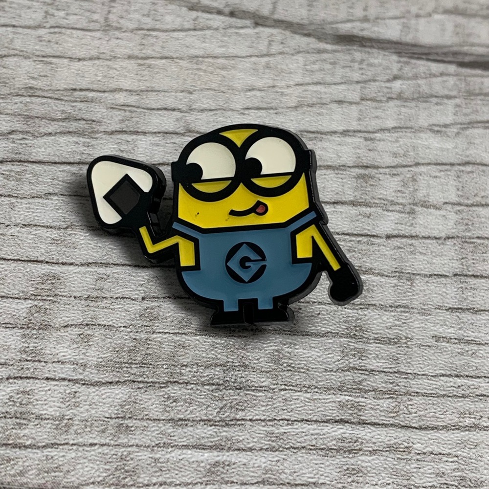 Minions Despicable Me Enamel Pin Onigiri Sushi Yellow Blue UCS LLC 3902